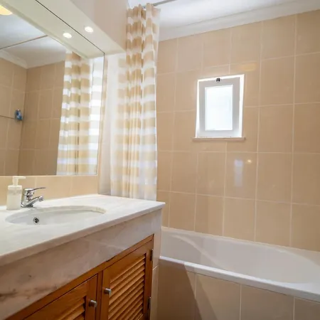 Apartment 4 Pool, Ac & Gym By Algarve Dream Holidays
