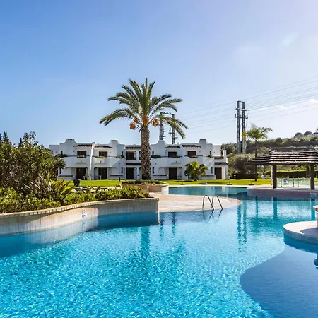 Apartment 4 Pool, Ac & Gym By Algarve Dream Holidays